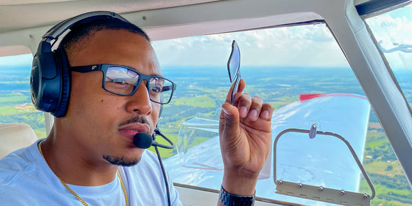 Do Pilots Wear Sunglasses in Saudi Arabia