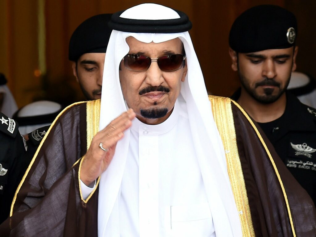 Who Invented Sunglasses in Saudi Arabia